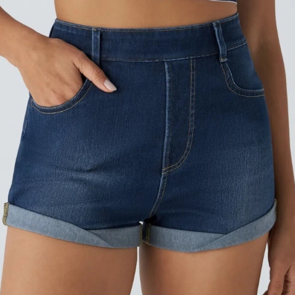 Halara jean shorts - Picture 3 of 4